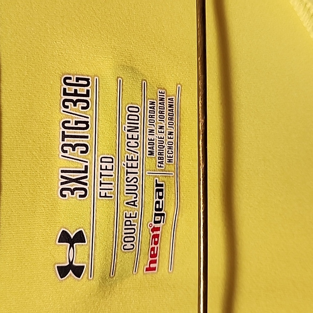 Under Armour Men's 3xl Yellow T-Shirt. - Picture 3 of 4